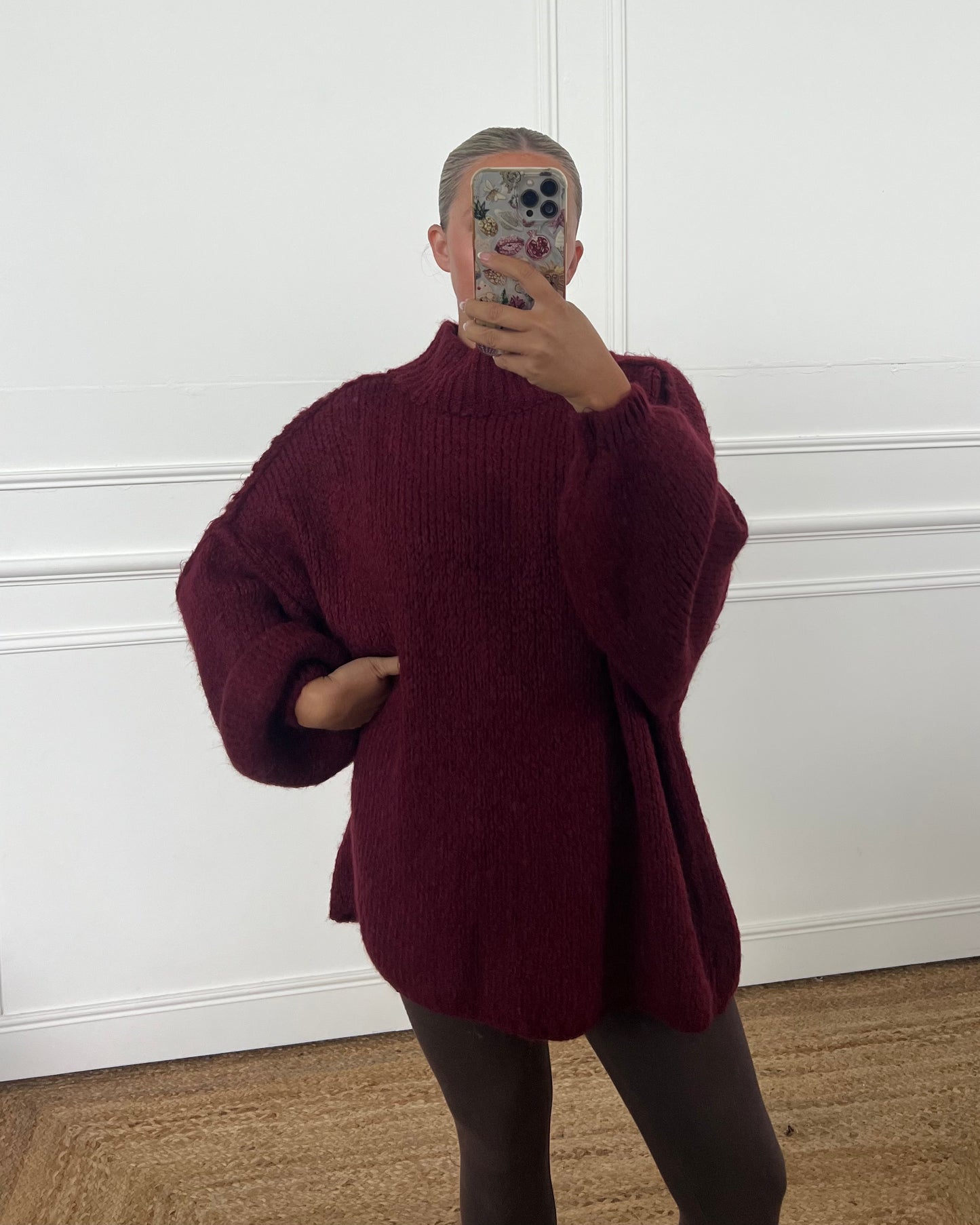 OVERSIZED WOOL JUMPERS