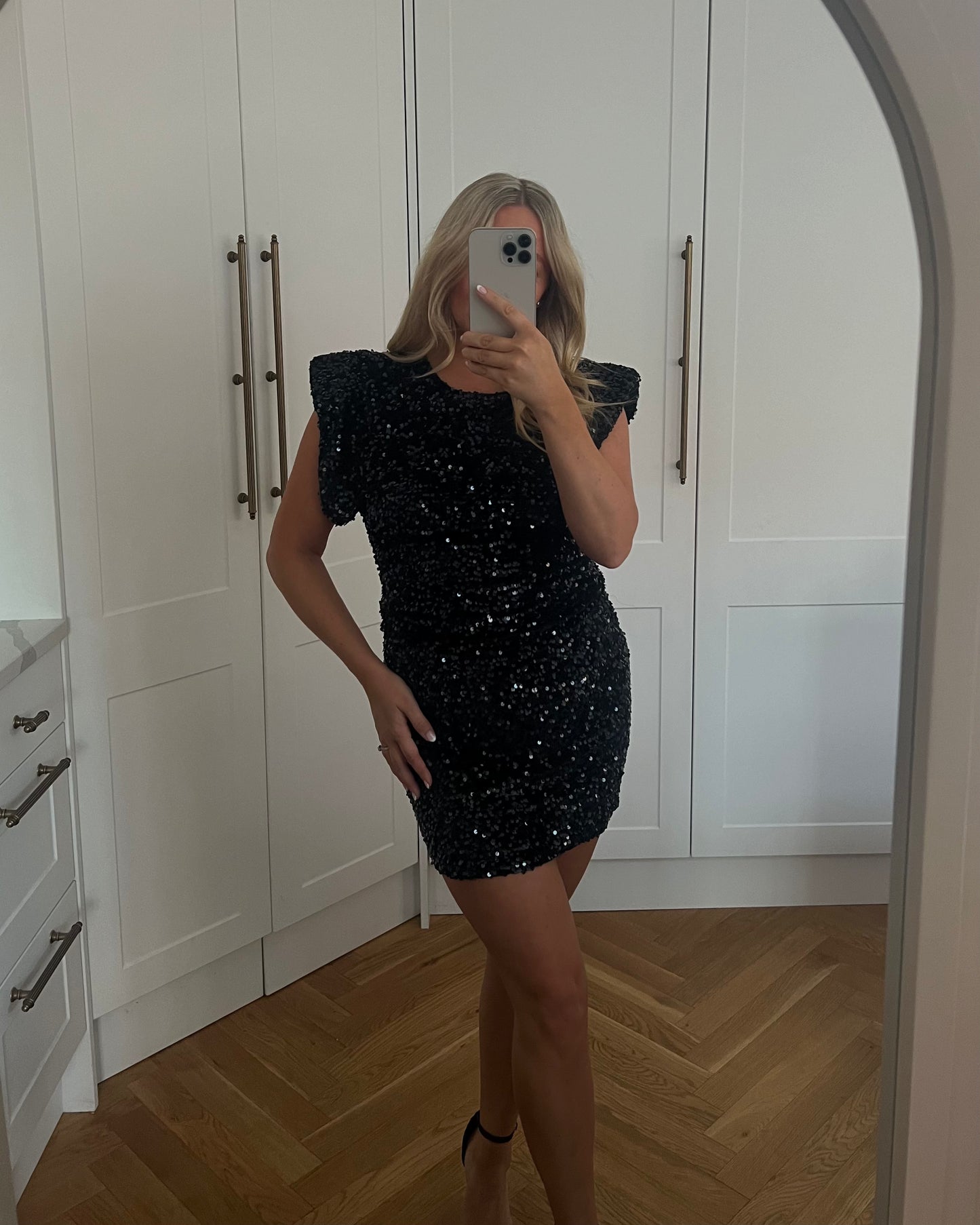 SEQUIN SHOULDER PAD MINI DRESS - BLACK