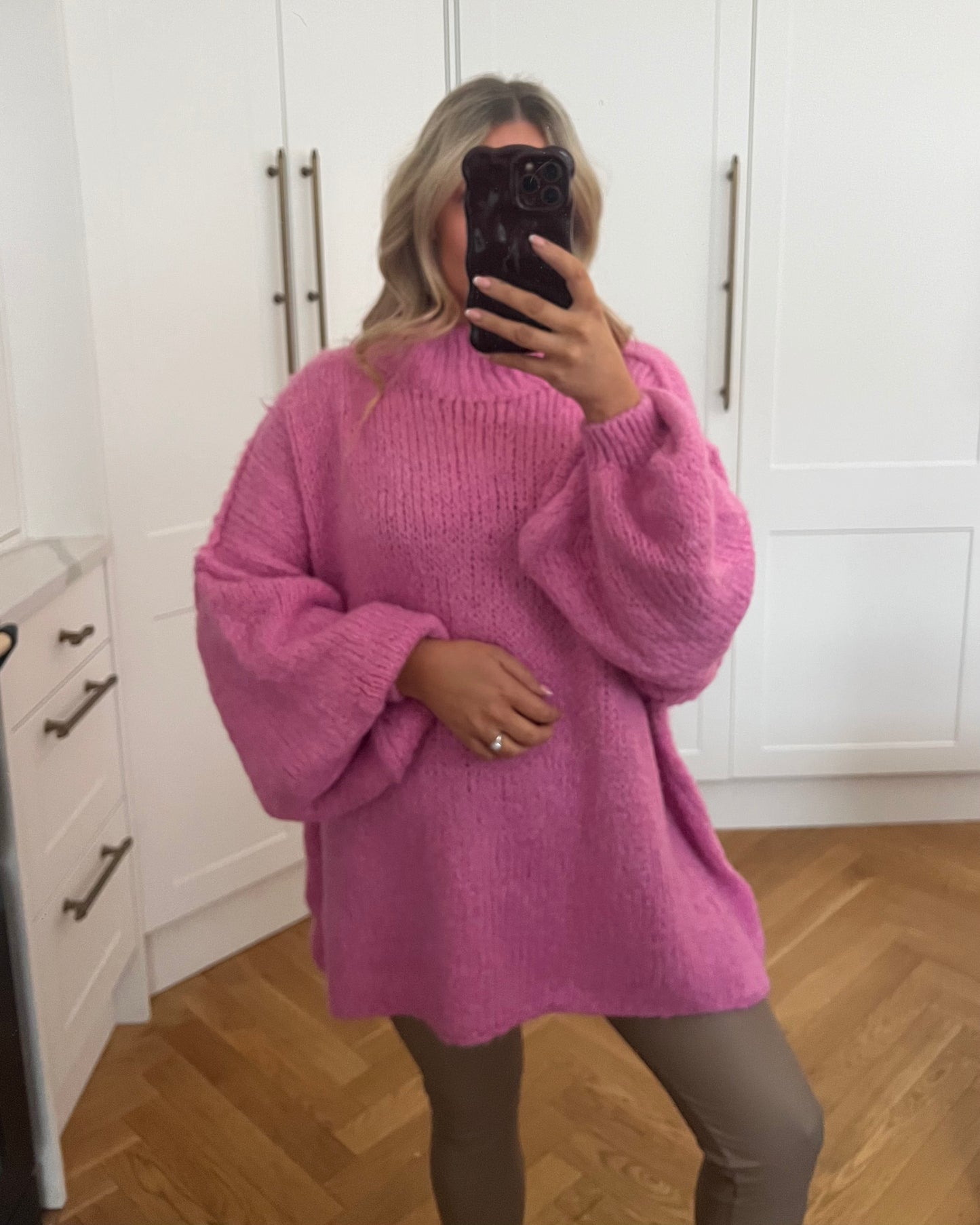 OVERSIZED WOOL JUMPERS