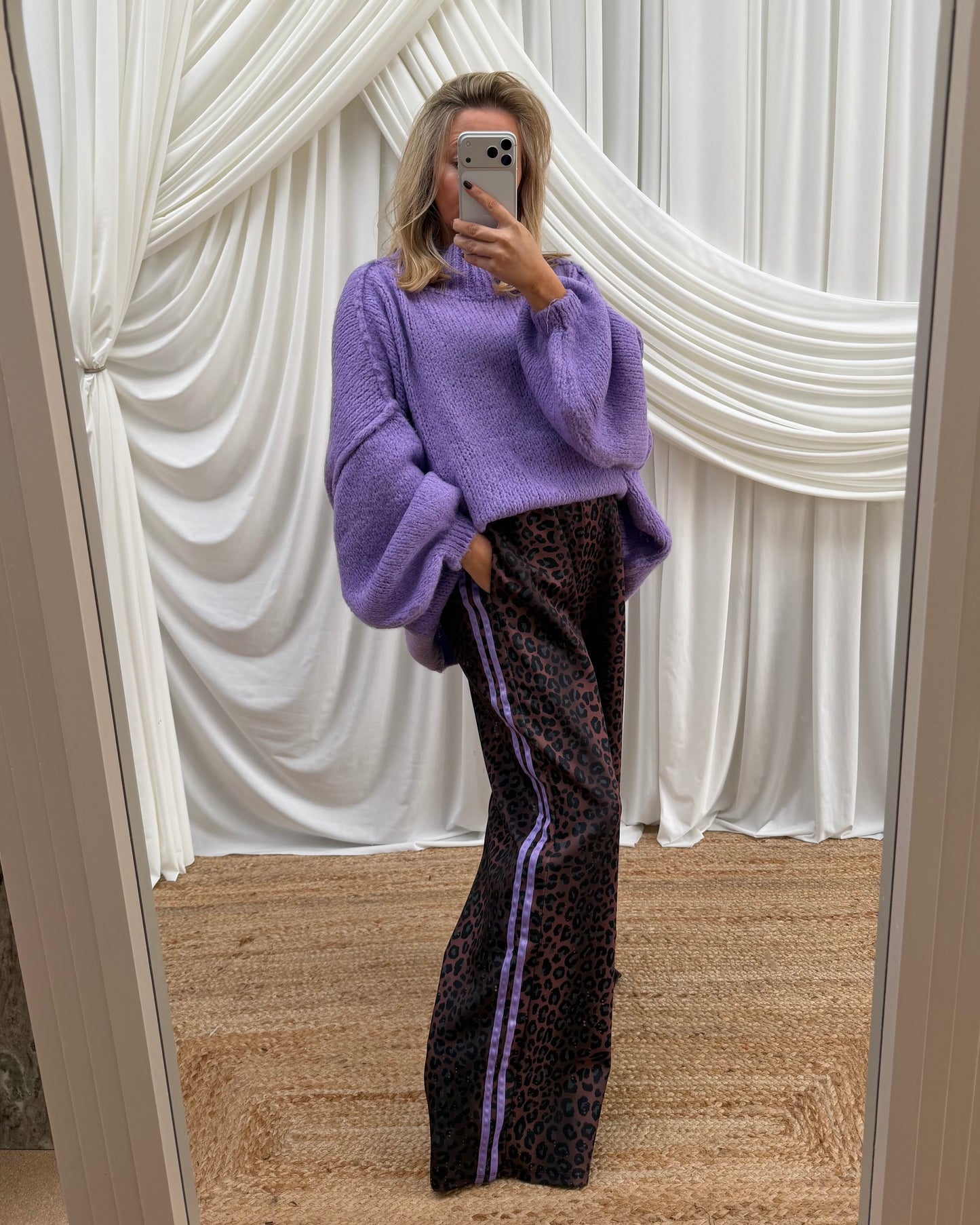 LEOPARD SIDE STRIPE TRACK PANT