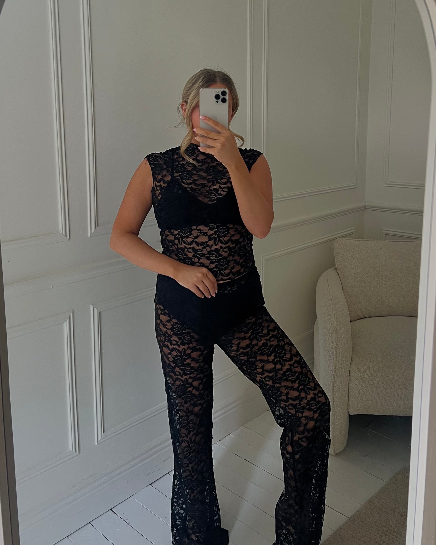 SHEER FLORAL LACE TROUSER