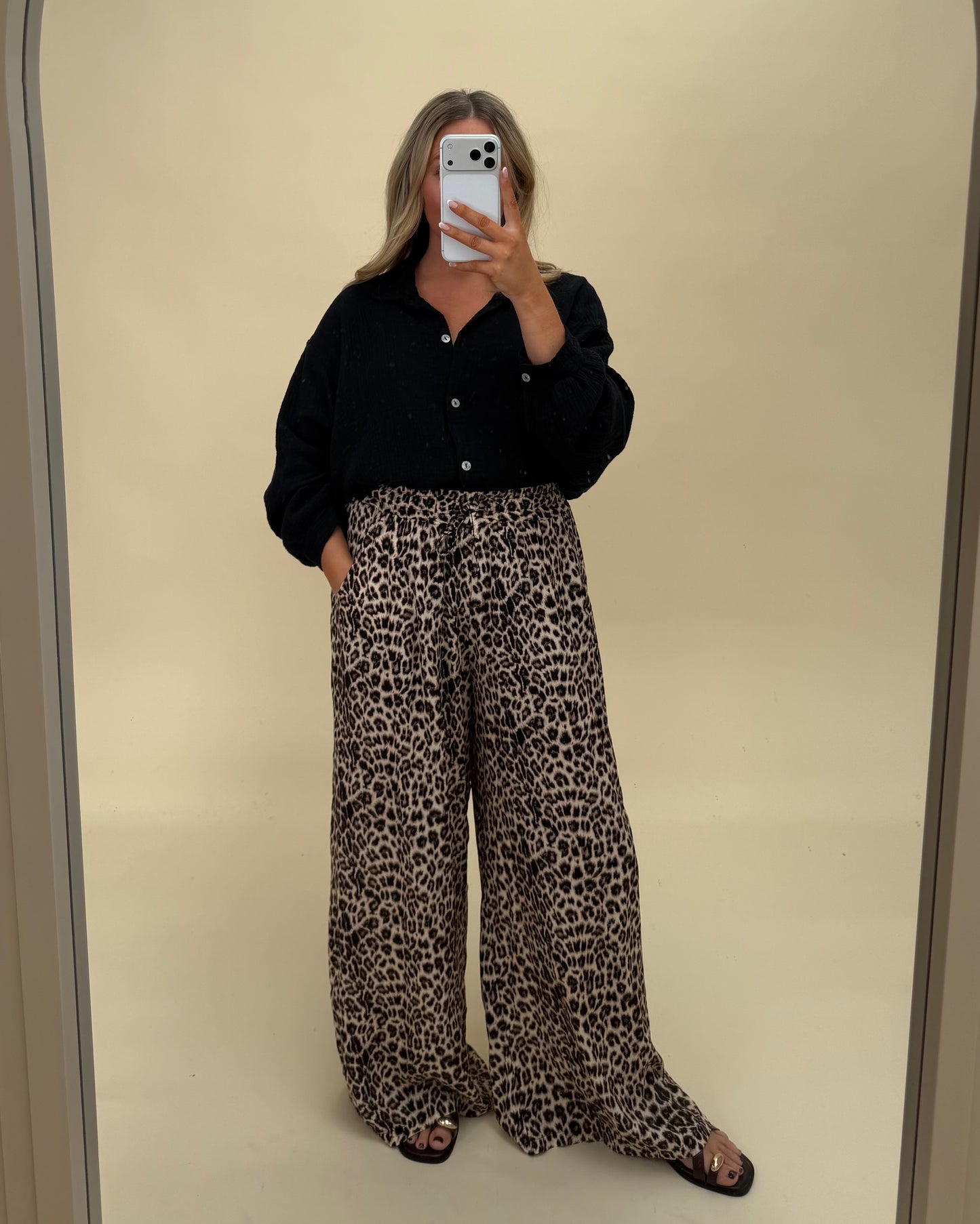 LIGHT WEIGHT LEOPARD TROUSERS