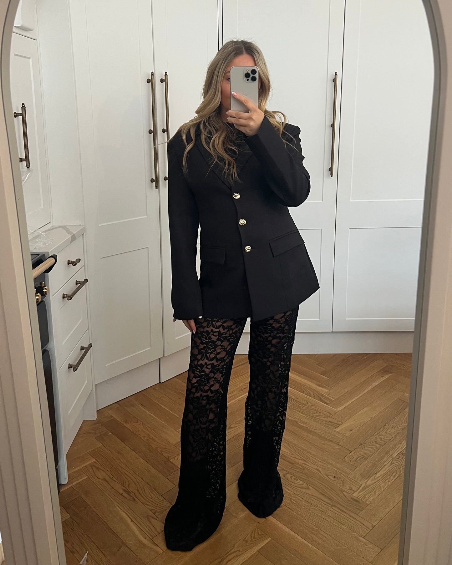 TAILORED FITTED BLAZER