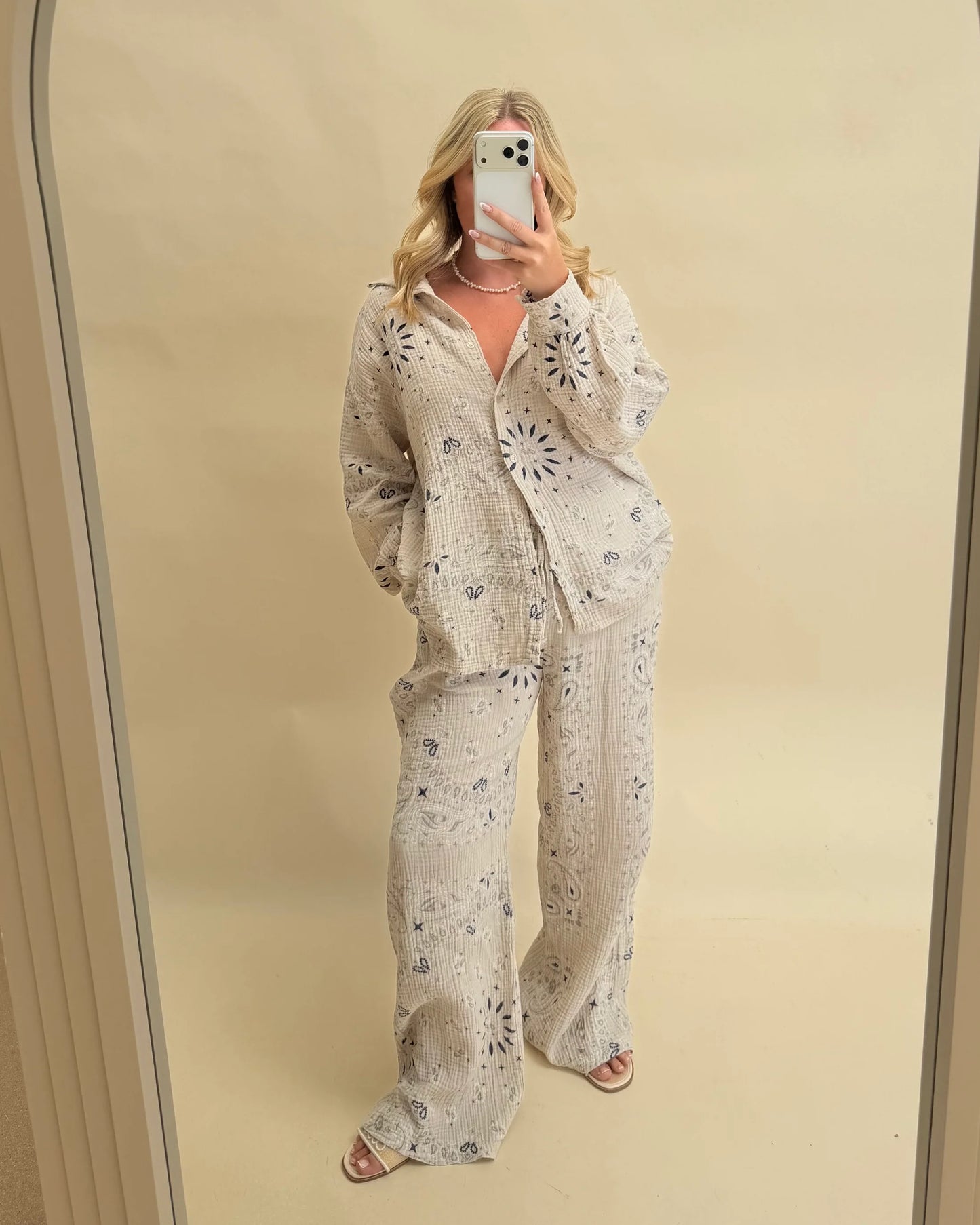 BANDANA PRINT TROUSERS