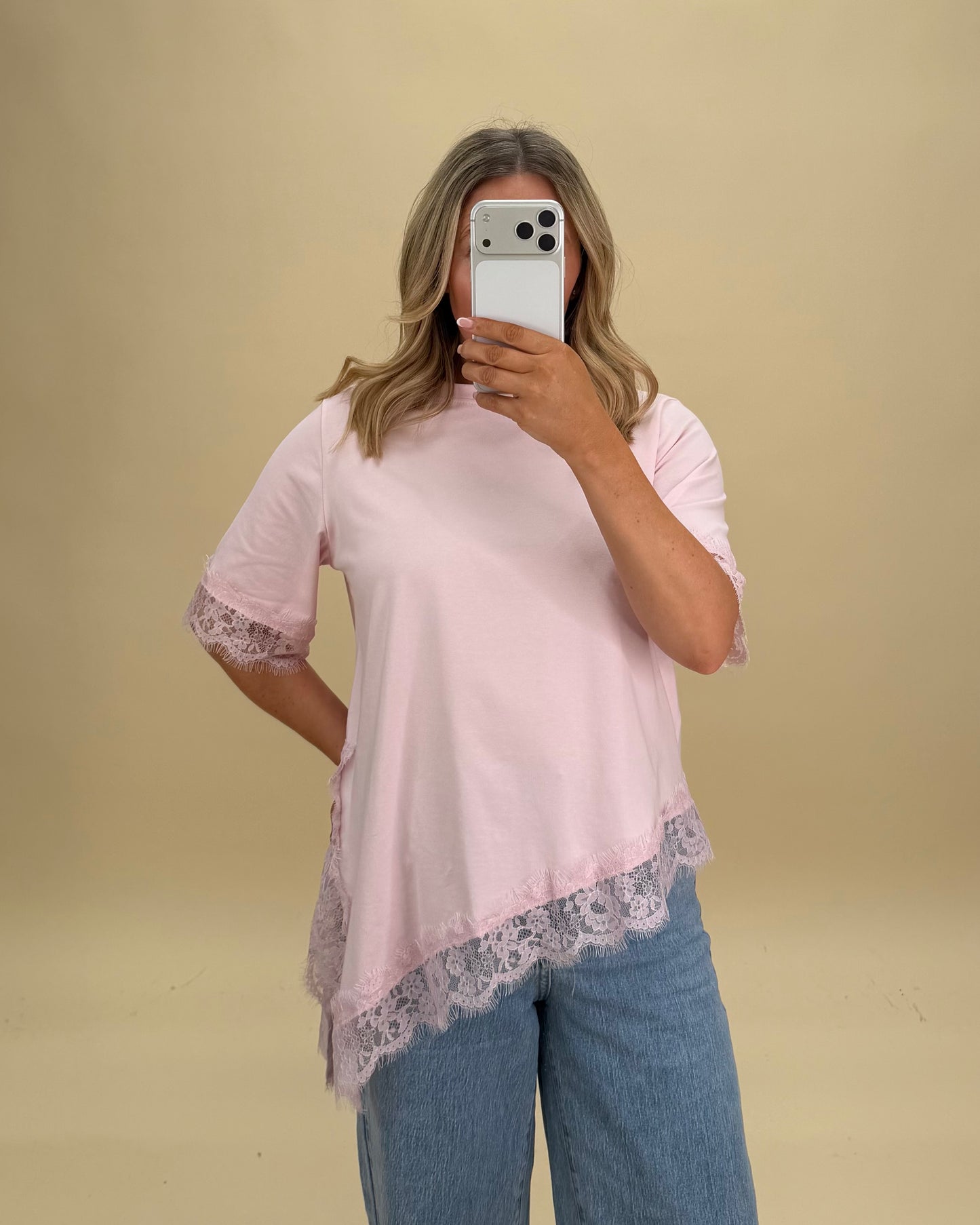 LACE TRIM COTTON T-SHIRT ASYMMETRIC HEM