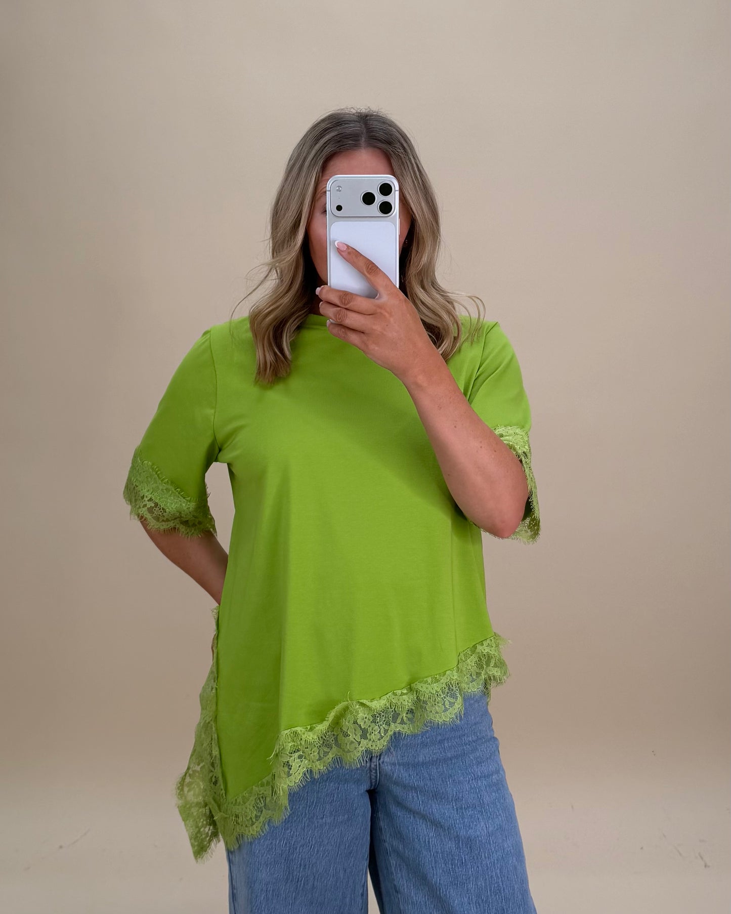 LACE TRIM COTTON T-SHIRT ASYMMETRIC HEM
