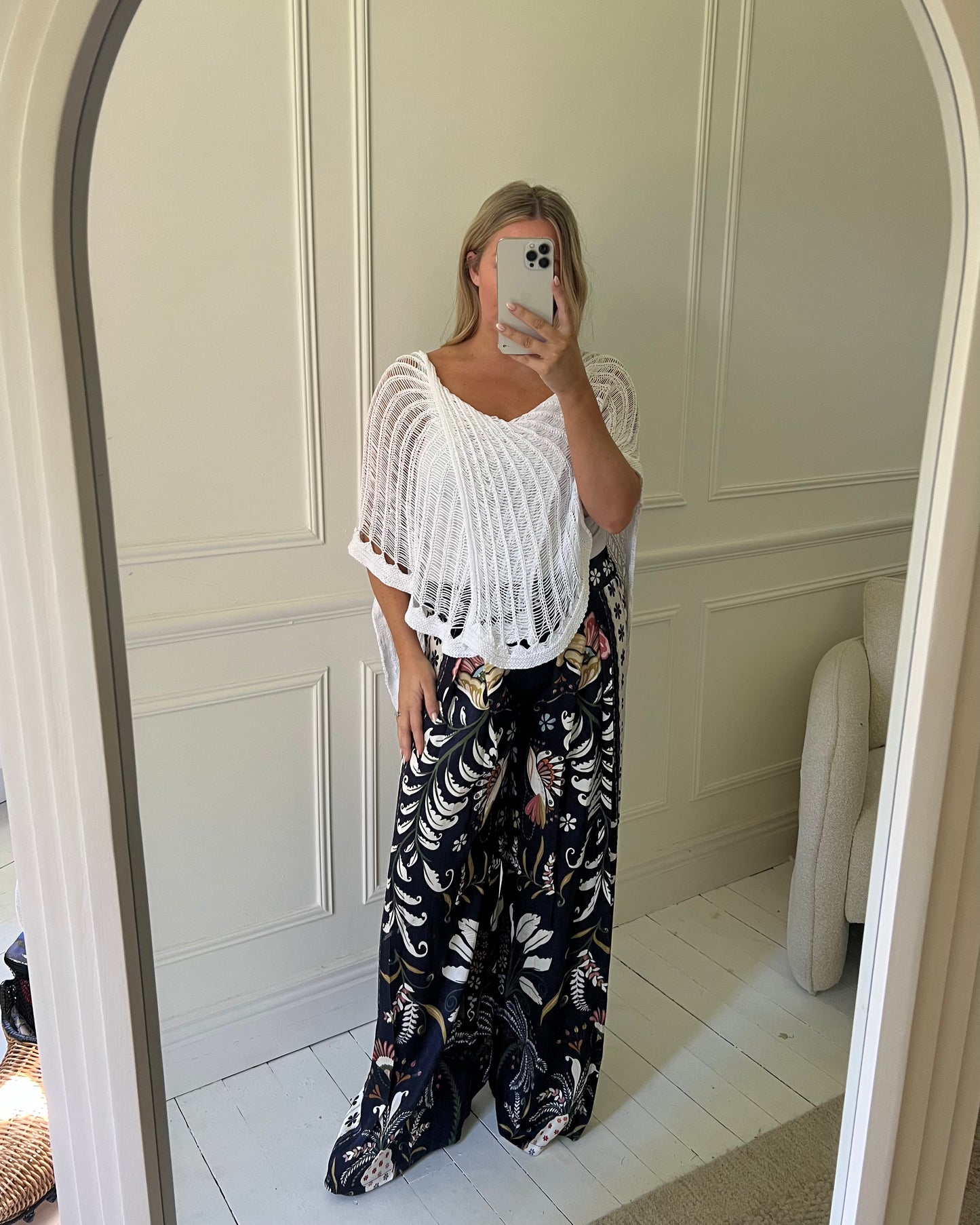 SATIN FLORAL TROUSERS