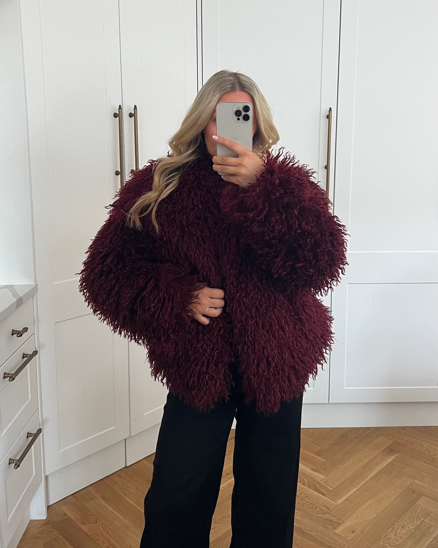 SHAGGY FAUX FUR - BURGUNDY