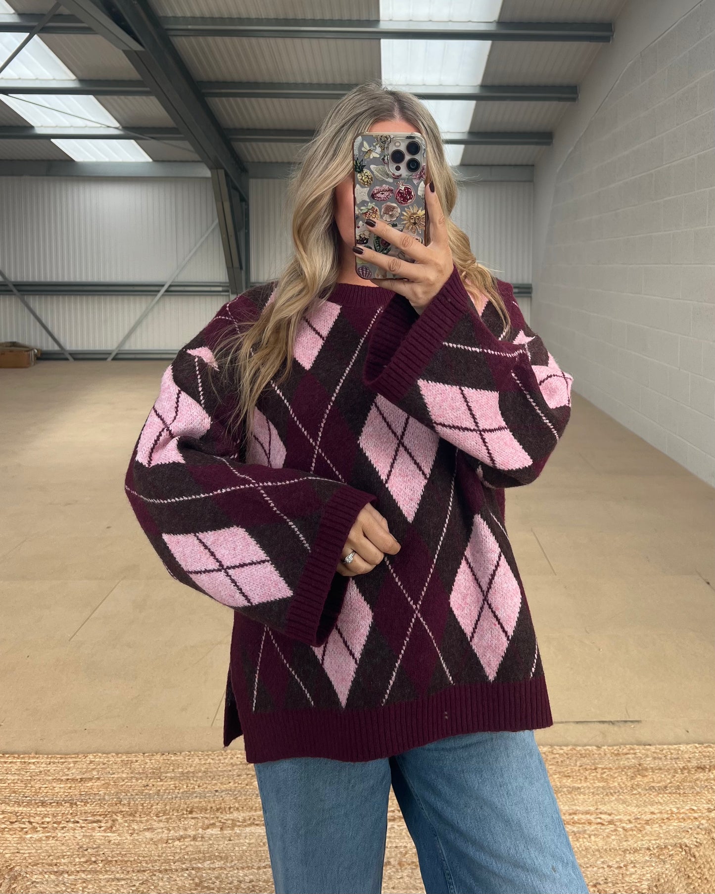 WINE ARGYLE JUMPER