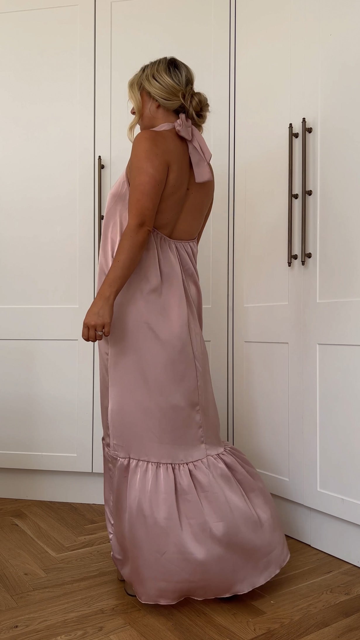 SATIN SCOOP BACK HALTERNECK DRESS