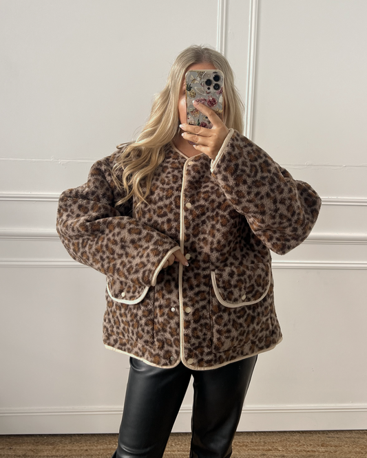 REVERSIBLE LEOPARD FLEECE JACKET