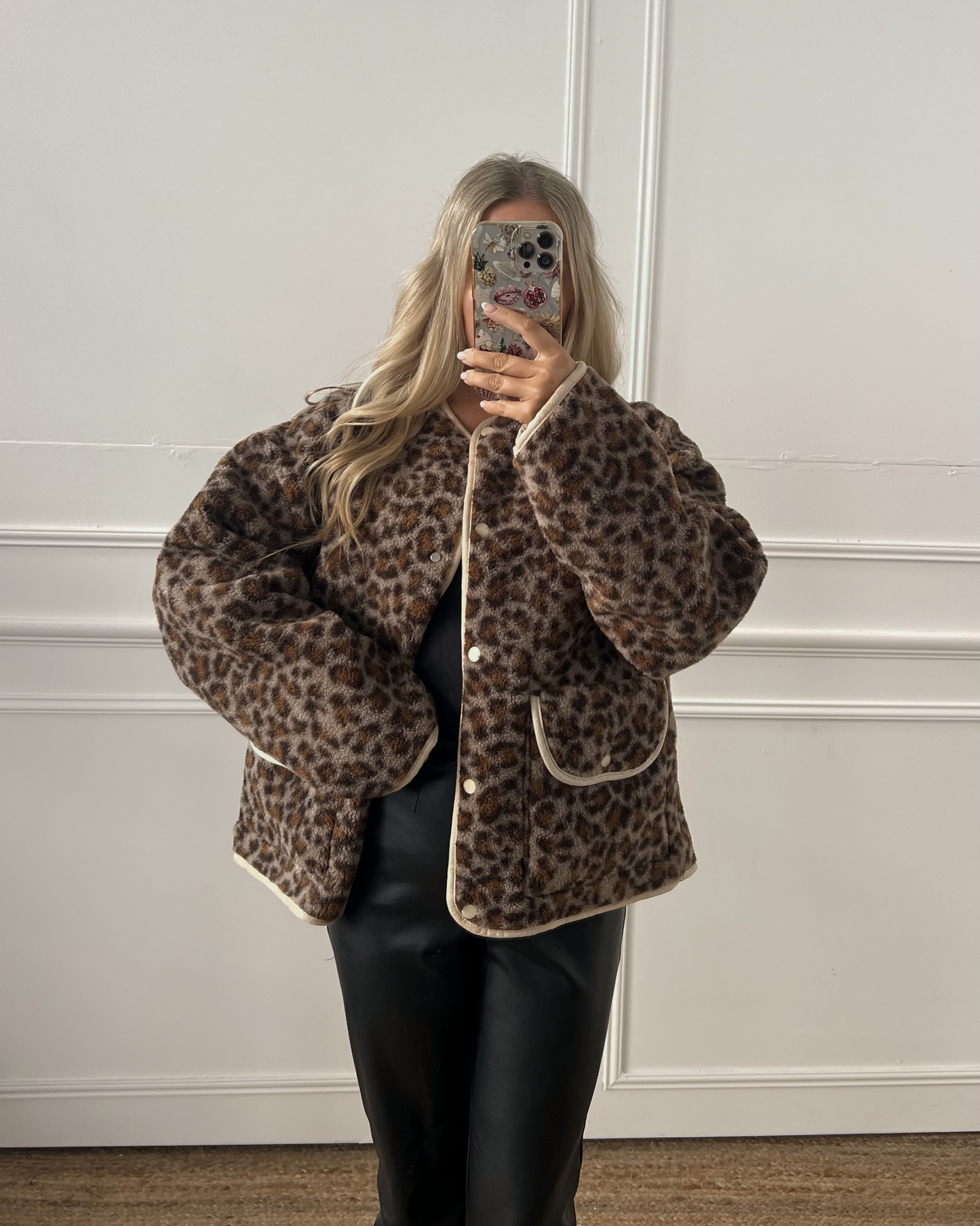 REVERSIBLE LEOPARD FLEECE JACKET