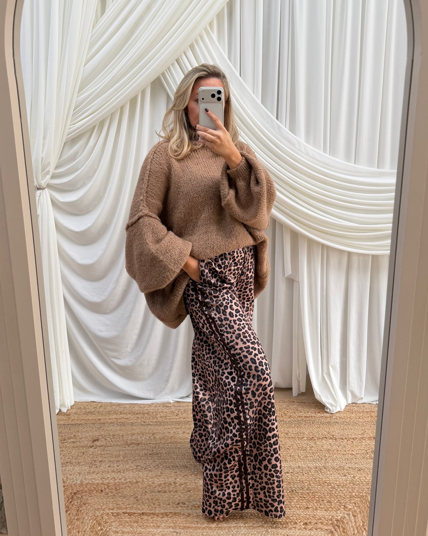 LEOPARD SIDE STRIPE TRACK PANT