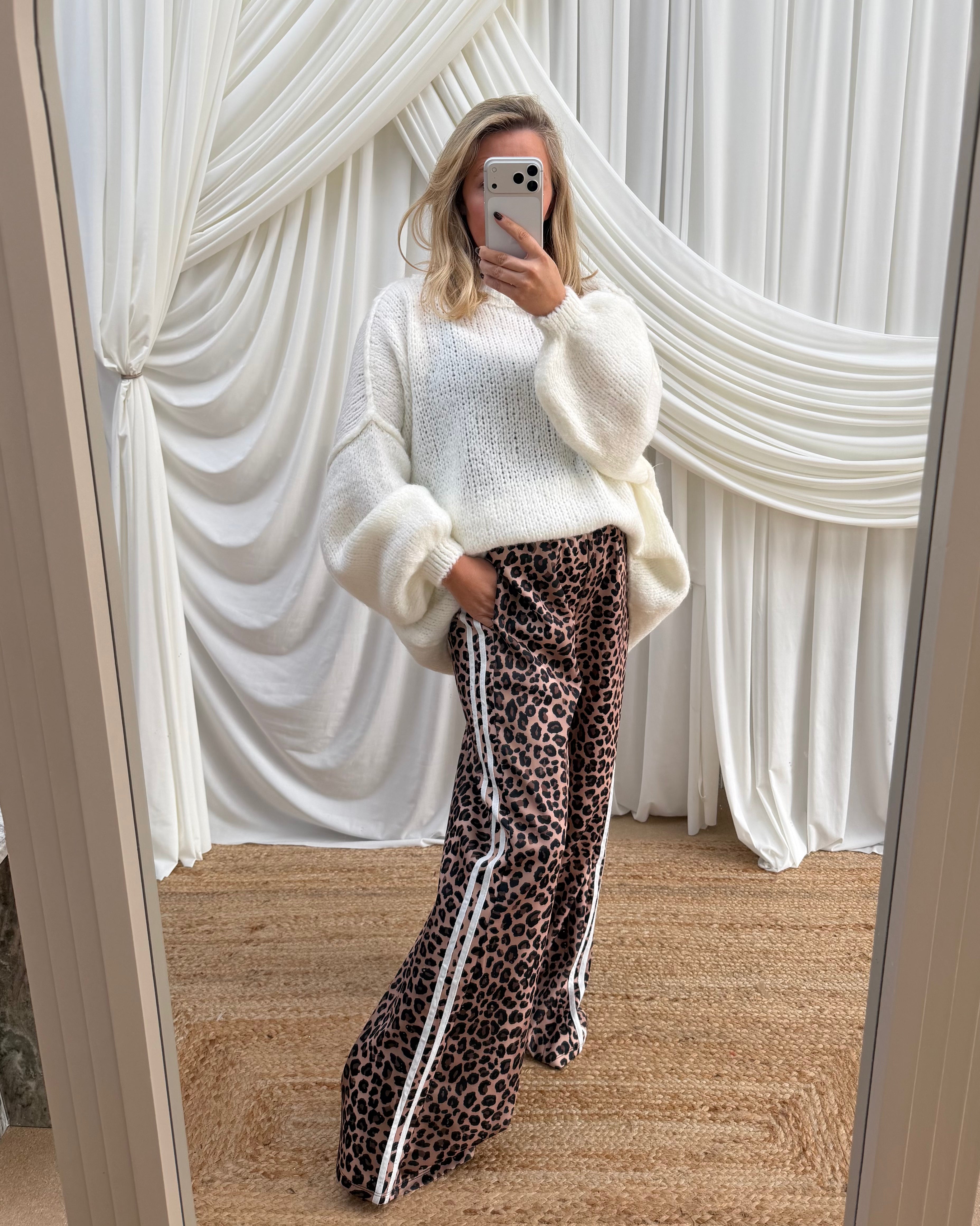 LEOPARD SIDE STRIPE TRACK PANT