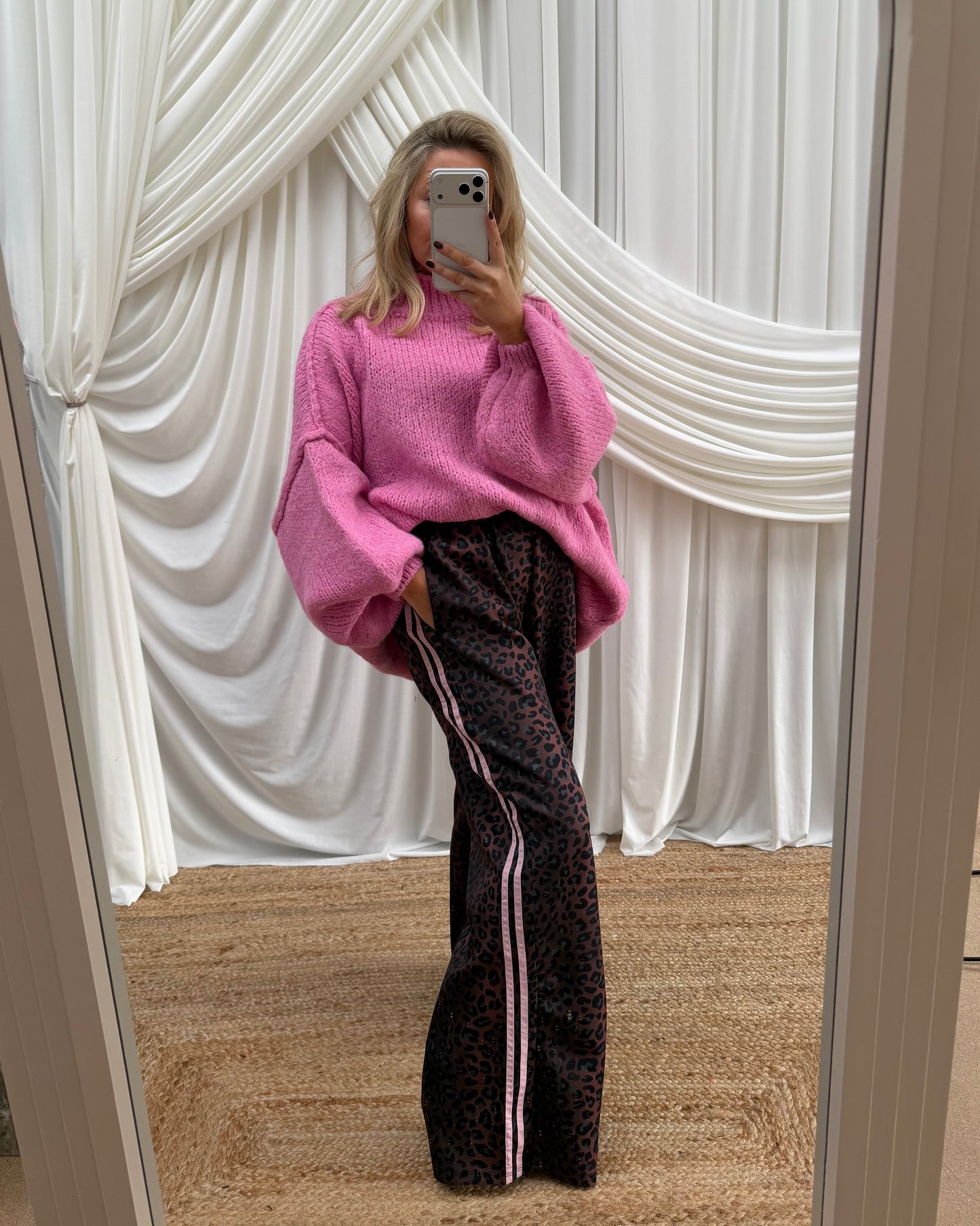 LEOPARD SIDE STRIPE TRACK PANT