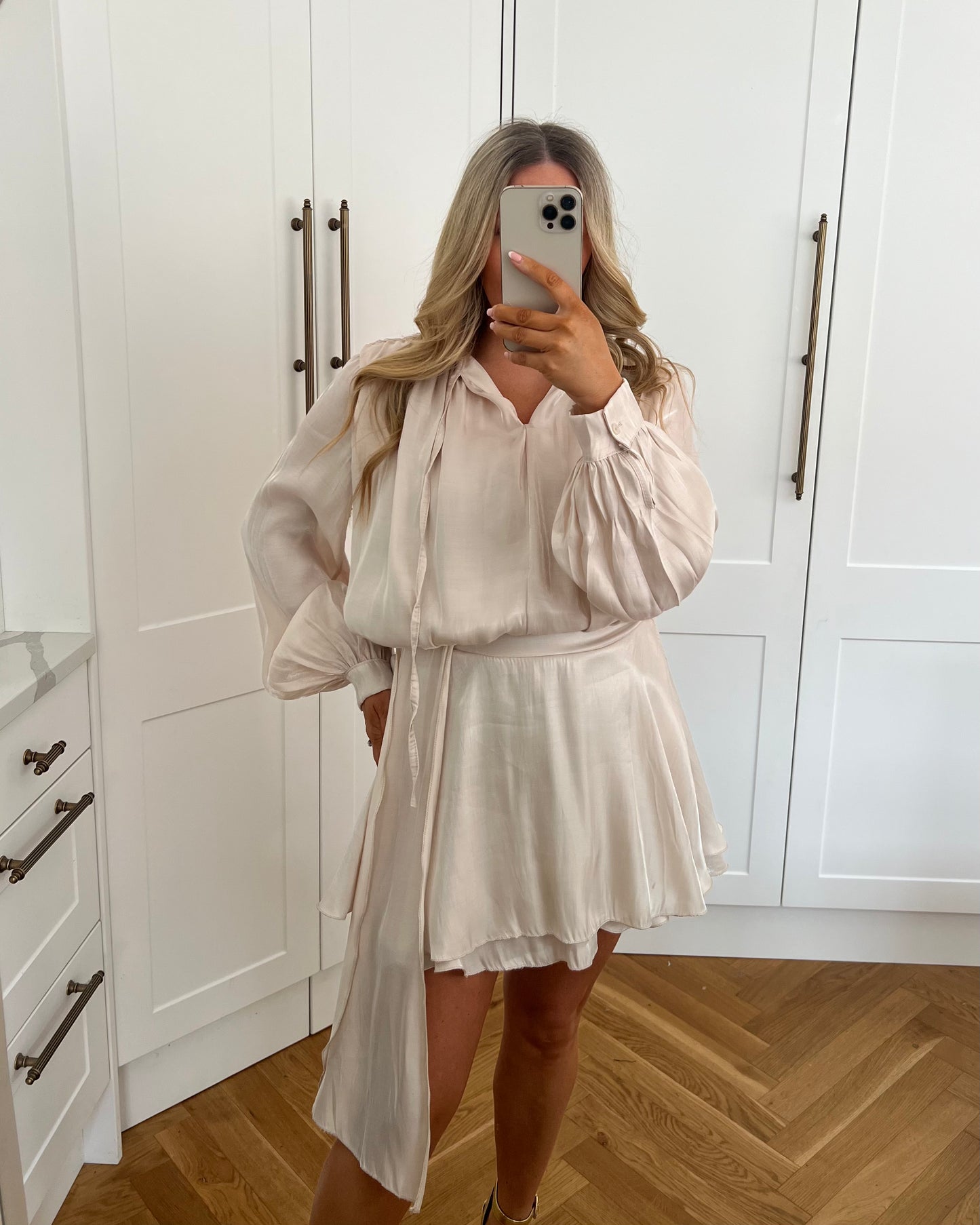 HIGH SHINE BELTED TUNIC DRESS