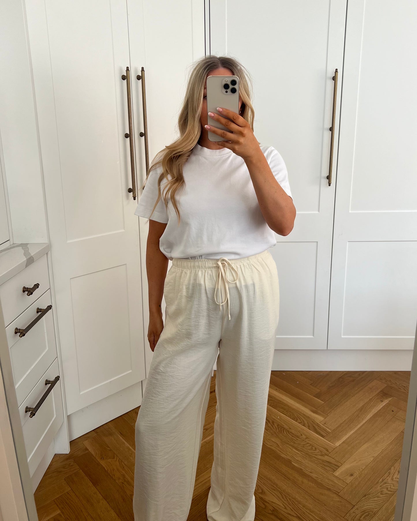 WIDE LEG TROUSER