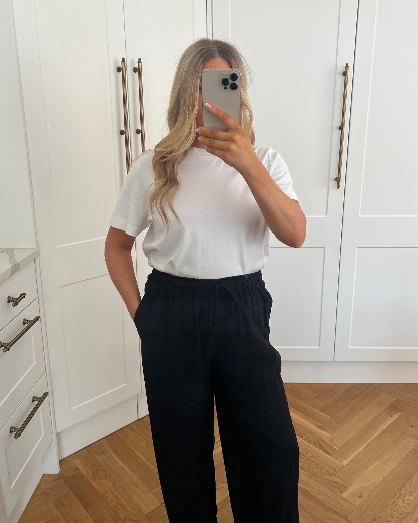 WIDE LEG TROUSER