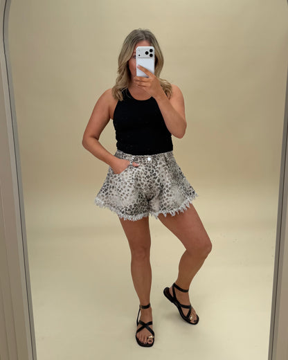 LEOPARD SHORTS