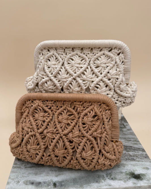 RAFFIA  CLUTCH BAG