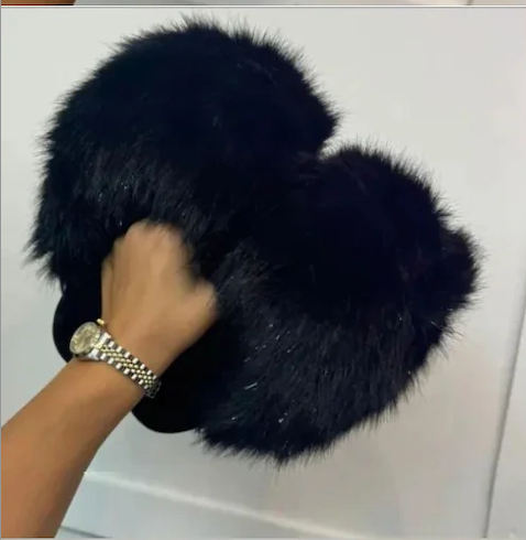 FAUX FUR FLUFFY SLIPPERS