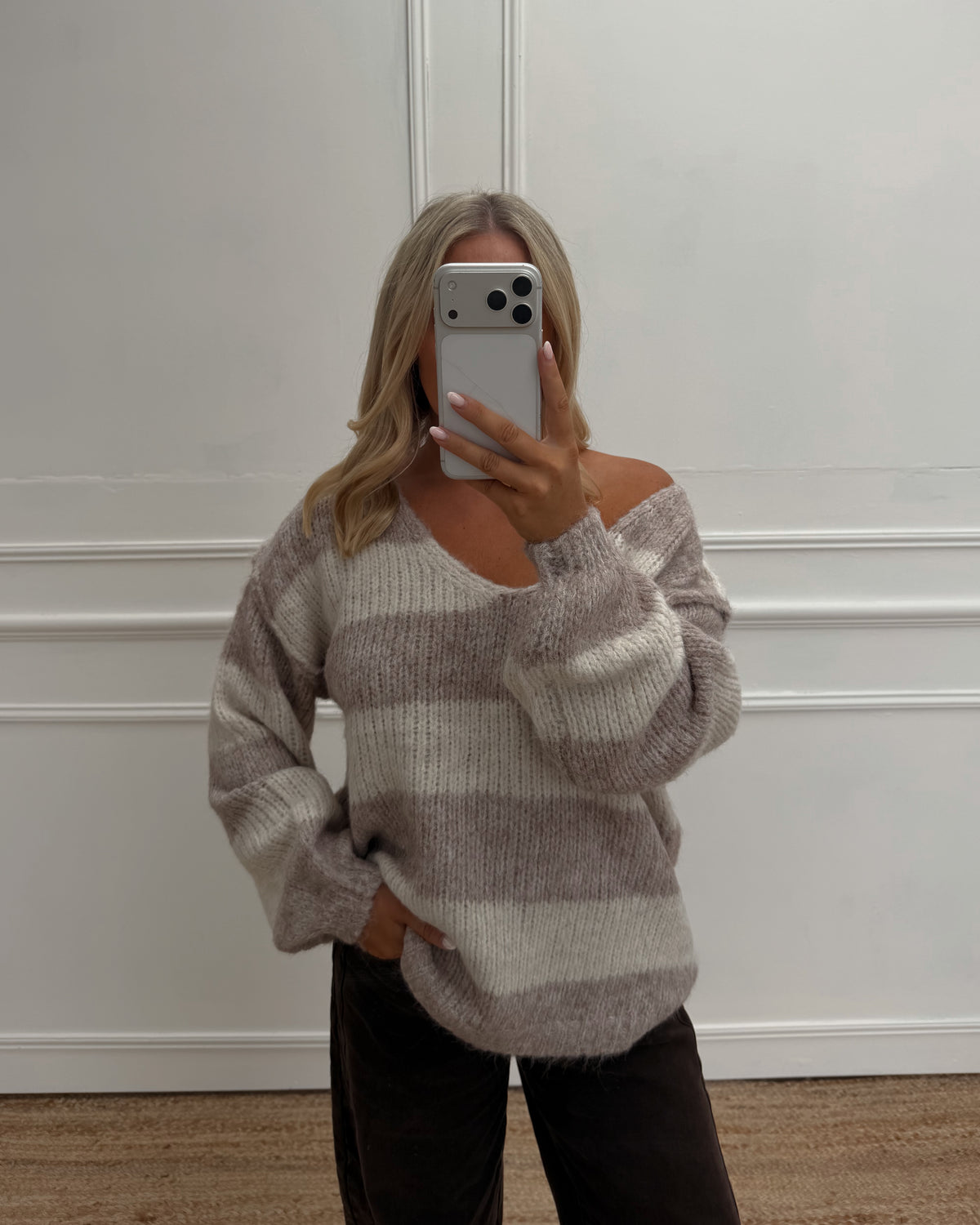 STRIPE V NECK WOOL BLEND JUMPER