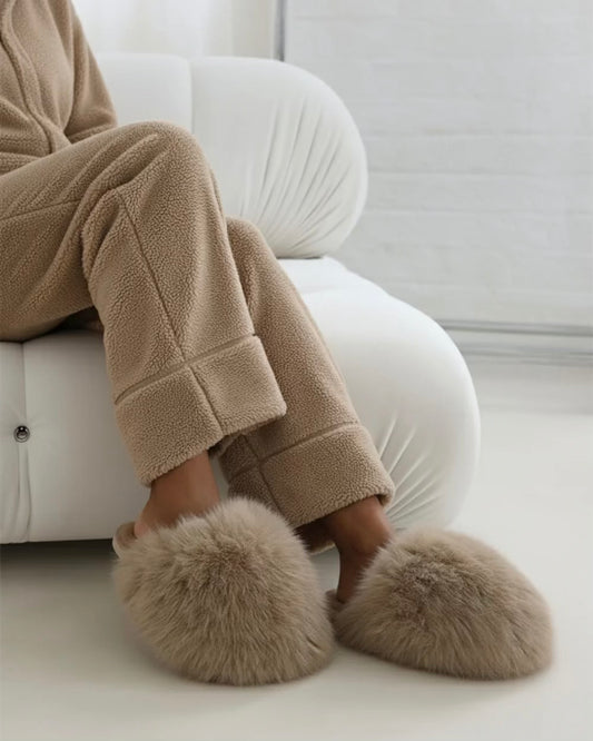 FAUX FUR FLUFFY SLIPPERS